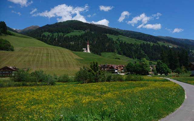 Wheelchair-Tours-Rollstuhl-Radlausflug-Toblach-Lienz-Zwischenstation